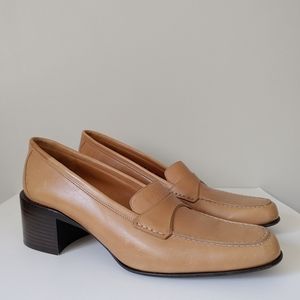 Bally Chunky Heel Loafers Size US 8.5 EU 39 Leather Slip On Tan
